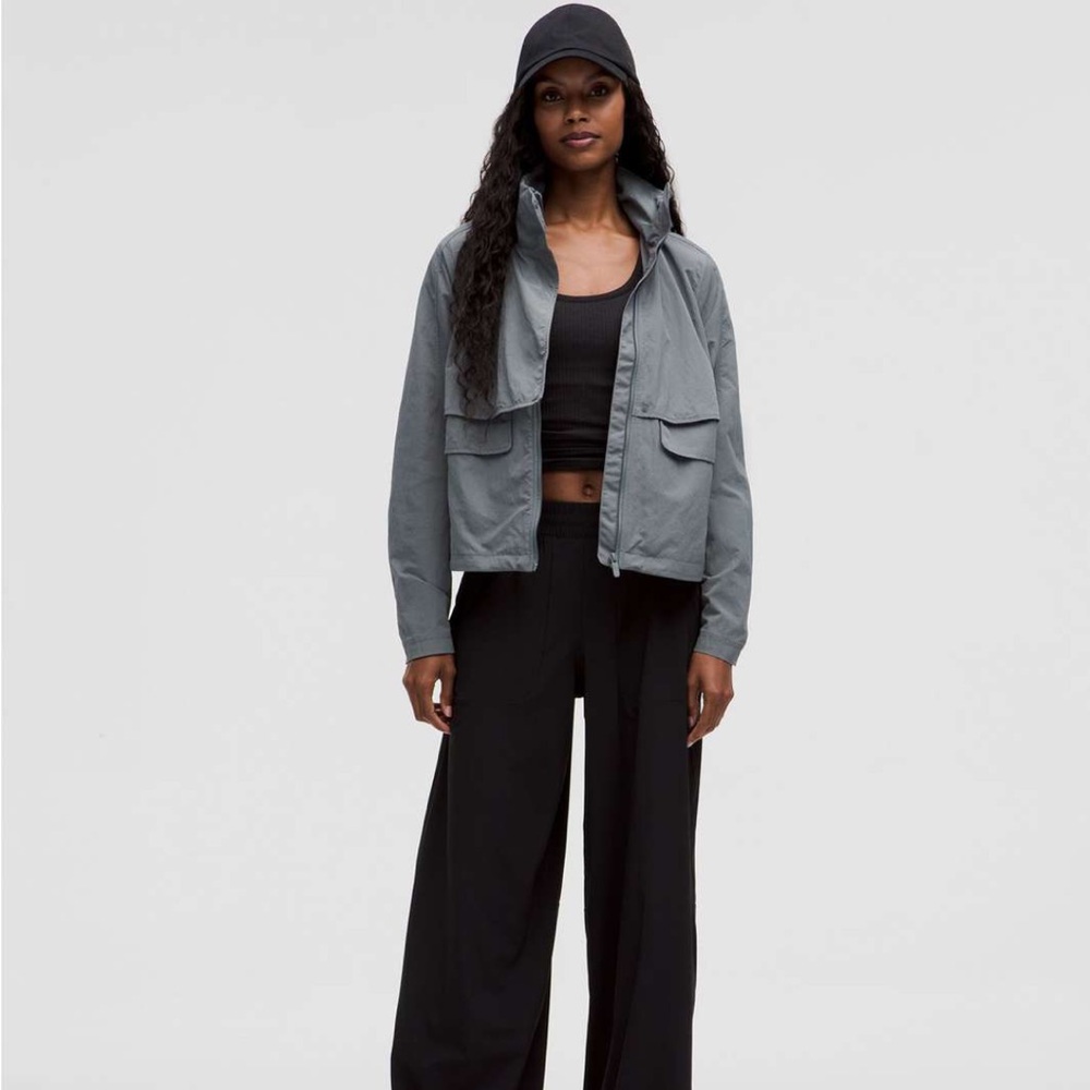 Lululemon Always Effortless Lightweight Grey Oasis Cropped Jacket 6